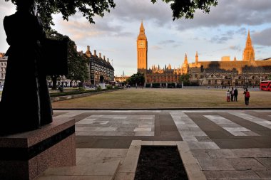 Westminster, Big Ben (Kraliçe Elizabeth Kulesi) - Londra.