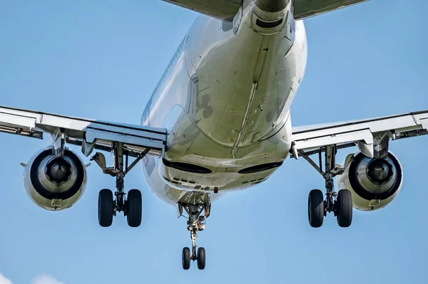 Passagierflugzeug Der Luft — Stockfoto