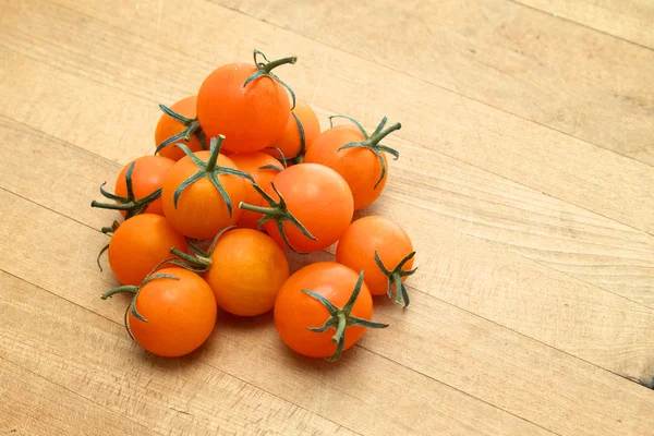 Cherry tomatoes — Stock Photo, Image