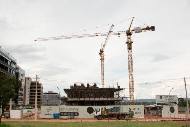 Brasilia DF, Brezilya, 10 Kasım 2021: Kuzeybatı Brasilia 'da 103 ve 106 Bloktaki Yeni Apartman Binaları İnşaat, nam-ı diğer Setor Noroeste 