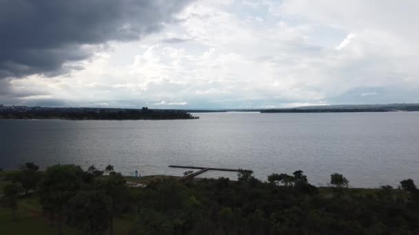 Ariel Widok Park Ekologiczny Dom Bosco Brazylii Pochmurny Dzień Grożącymi — Wideo stockowe