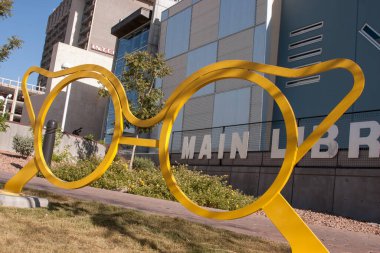 El Paso, Teksas, 1 Kasım 2007: El Paso şehir merkezindeki Ana Kütüphane Şubesine Ön Giriş.