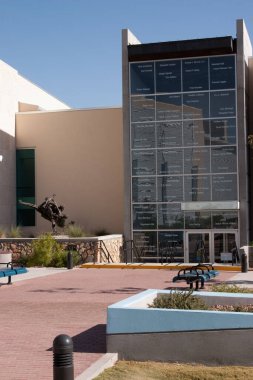 El Paso, Teksas, 1 Kasım 2007: El Paso şehir merkezindeki Ana Kütüphane Şubesine Ön Giriş.