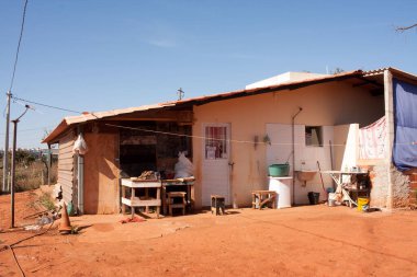 Brasilia, Brezilya 1 Haziran 2022: Brezilya hükümetinin Noroeste olarak da bilinen Kuzeybatı Brasilia 'da yaşayan yerli kabileler Karriri-Xoco ve Tuxa' nın rezervasyonu üzerine inşa ettiği konut