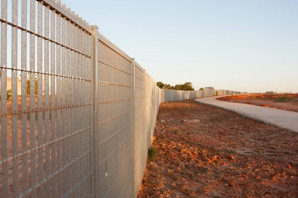 Heavy Duty Metal Fencing Goes All Brule Marx Park Northwest — Stockfoto