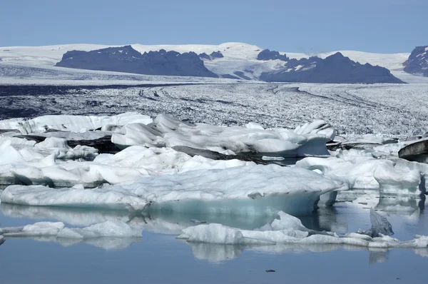 Topnienia lodu w lagunie jokulsarlon. — Zdjęcie stockowe