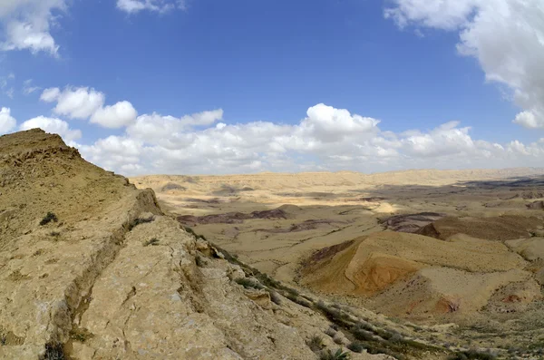 El gran cráter en el desierto de Negev . —  Fotos de Stock