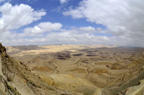 El gran cráter en el desierto de Negev . —  Fotos de Stock