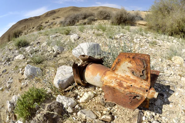 Gamla exploderade raket shell — Stockfoto