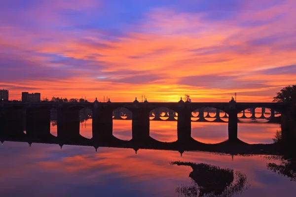 harrisburg güneş doğarken