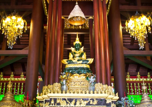 Buddha i templet — Stockfoto