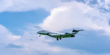 Ho Chi Minh Şehri, Vietnam - 22 Mayıs 2021: Gulfstream Havacılık G650ER numaralı uçak Tan Son Nhat Uluslararası Havalimanı 'na indi, Ho Chi Minh Şehri, Vietnam