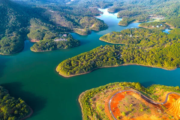 stock image View Tuyen Lam lake seen from above with blue water and paradise islands below give this place a relaxing tourist attraction. This is a hydroelectric lake that provides energy for highlands Vietnam