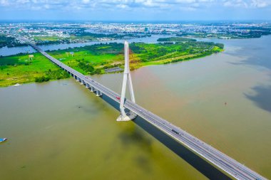 Can Tho köprüsü, Can Tho şehri, Vietnam, hava manzarası. Tho Köprüsü, Vietnam, Mekong Delta 'da ünlü bir köprüdür..