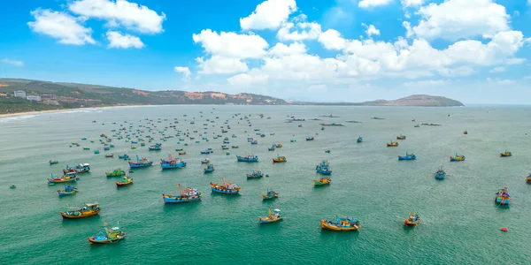 Mui Fishing Village Seen Hundreds Boats Anchored Avoid Storms Beautiful — ストック写真