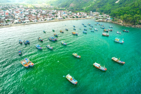 Dai Lanh Fishing Village Seen Hundreds Boats Anchored Avoid Storms — Fotografia de Stock