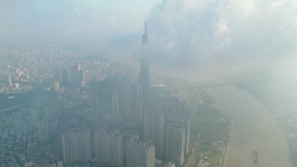 Мін Єтнам Червня 2022 Повітряний Вид Хмарочосів Захований Хмарах Центрі — стокове відео