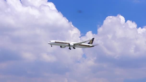 2022年8月30日 越南胡志明市 新加坡航空公司9V Scg波音787客机准备在越南胡志明市谭山国际机场着陆 — 图库视频影像