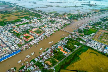 Chau Doc City, An Giang Eyaleti, Vietnam, hava manzaralı. Burası Vietnam 'ın Mekong Delta bölgesinde Kamboçya sınırında bir şehir..