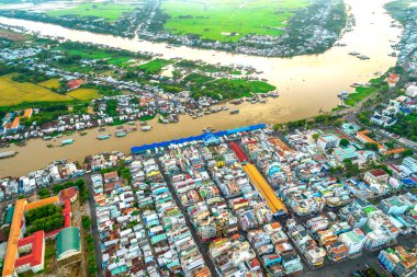 Chau Doc City, An Giang Eyaleti, Vietnam, hava manzaralı. Burası Vietnam 'ın Mekong Delta bölgesinde Kamboçya sınırında bir şehir..
