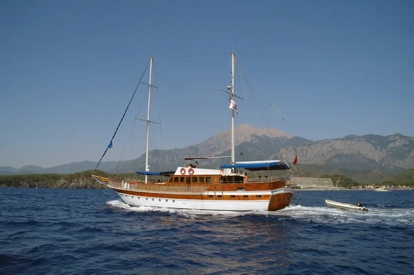 Turecká zábavní jachta — Stock fotografie