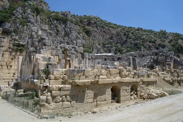古代，古色古香的遗址的圆形剧场 — 图库照片