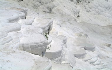 karbonat travertenleri teraslar halinde pamukkale, Türkiye