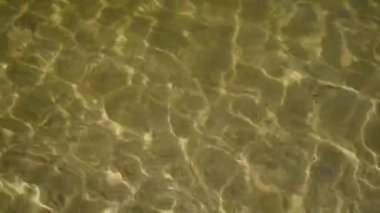 Güneş parlamayı ile sığ su seviyesi