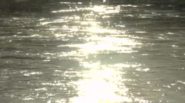 Lake parlak ışık ile