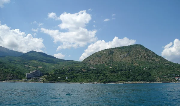Landschaft des Schwarzen Meeres und der Berge — Stockfoto