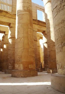 Karnak Tapınağı 'ndaki Büyük Hypostyle Salonu. Luxor, Mısır