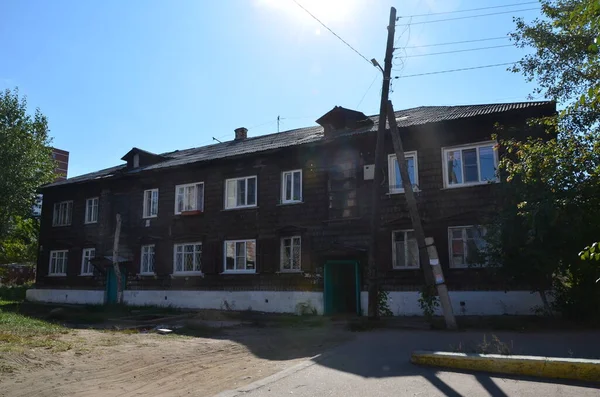 Picture Shows Wooden Apartment Building — Stock Photo, Image