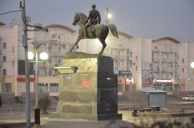 Bu resim Rokossovskiy anıtını gösteriyor.