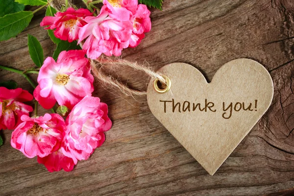 Coração em forma de cartão de agradecimento — Fotografia de Stock