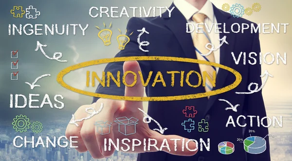 Imprenditore con concetto di innovazione aziendale — Foto Stock