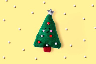 Noel yastık ağacı tepe görünümü