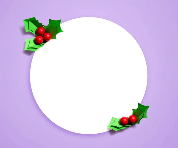 Рождественские ягоды - Бумажное ремесло — стоковое фото