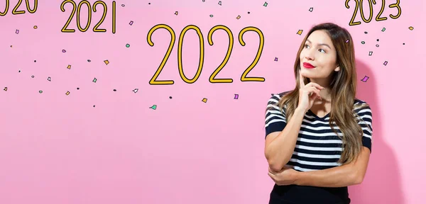 2022 cu o femeie tânără — Fotografie, imagine de stoc
