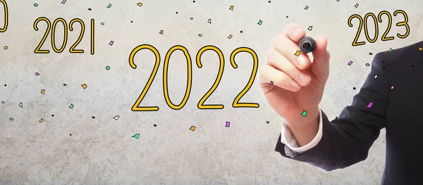 İş adamıyla 2022 Yeni Yıl teması — Stok fotoğraf