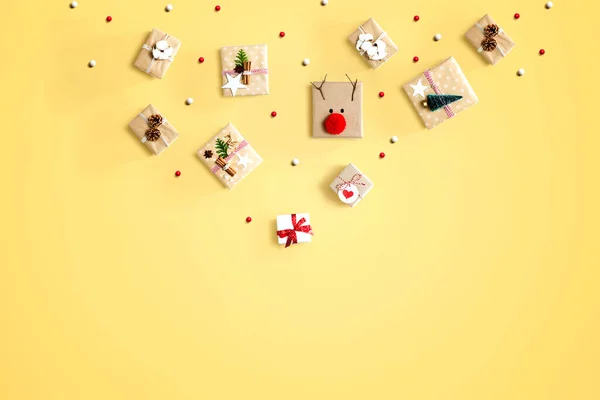 Insamling av julklappslådor — Stockfoto
