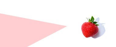 Taze kırmızı çilek manzarası