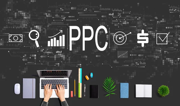 PPC - Betaal per klik concept met persoon met behulp van een laptop — Stockfoto