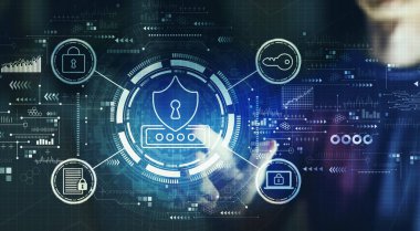 Gece vakti genç bir adamla siber güvenlik teması