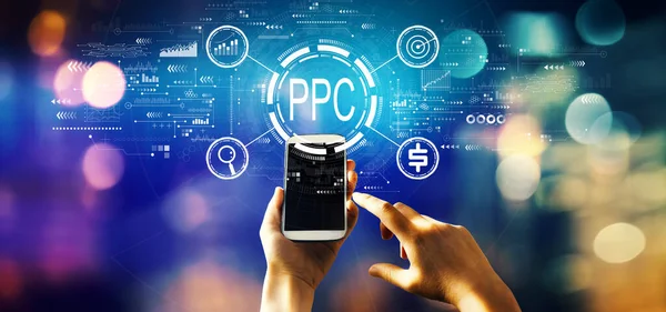 PPC - Pay per click concept met persoon die een telefoon gebruikt — Stockfoto