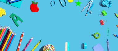 Okul malzemeleri koleksiyonu genel görünüm