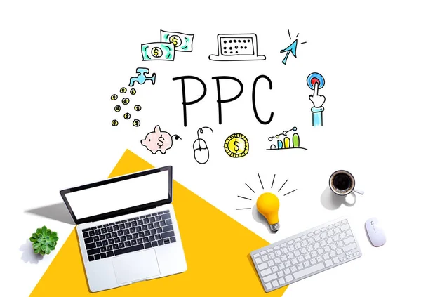 PPC with computers and a lightbulb — Stock Photo, Image