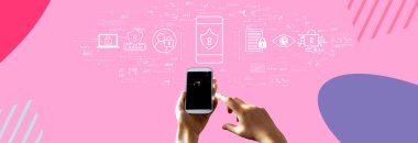 Akıllı telefon kullanan kişi ile veri gizliliği kavramı