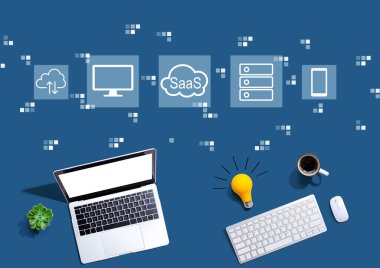 SaaS - yukarıdan gelen ampullü bilgisayarlarla servis kavramı olarak yazılım