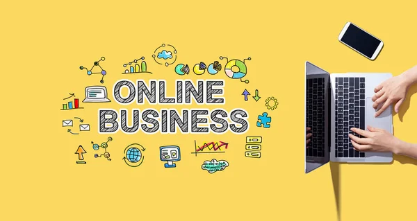 Online Geschäft Mit Personen Die Mit Laptop Arbeiten — Stockfoto