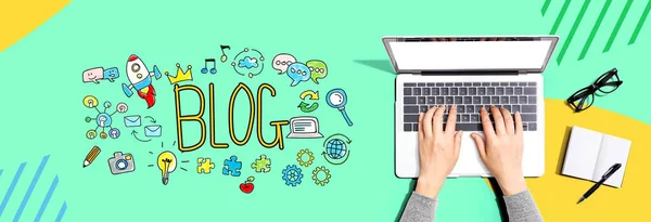 Blog Theme Person Using Laptop Computer — Stockfoto